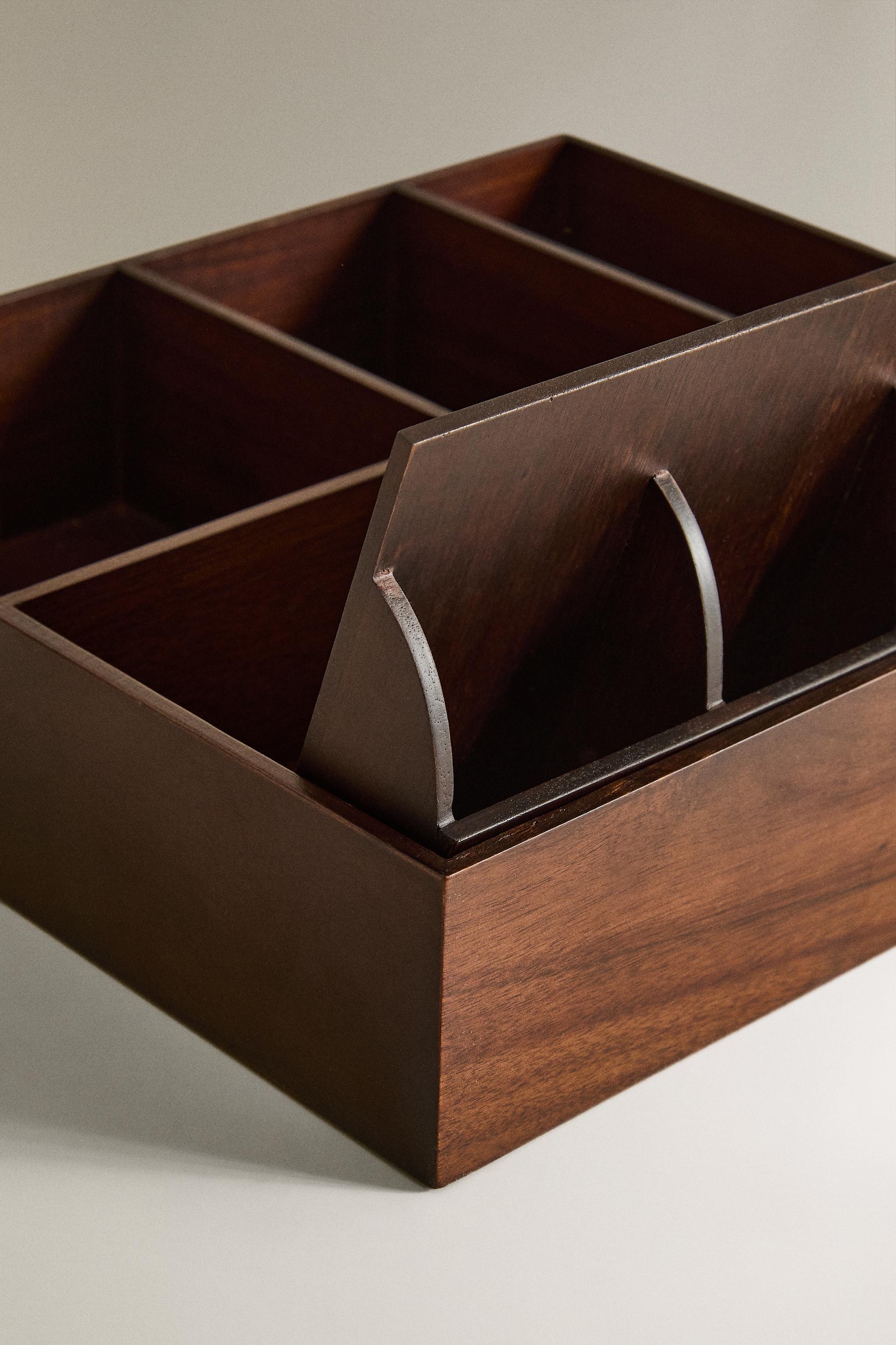 LARGE WOODEN MAKEUP ORGANIZER BOX